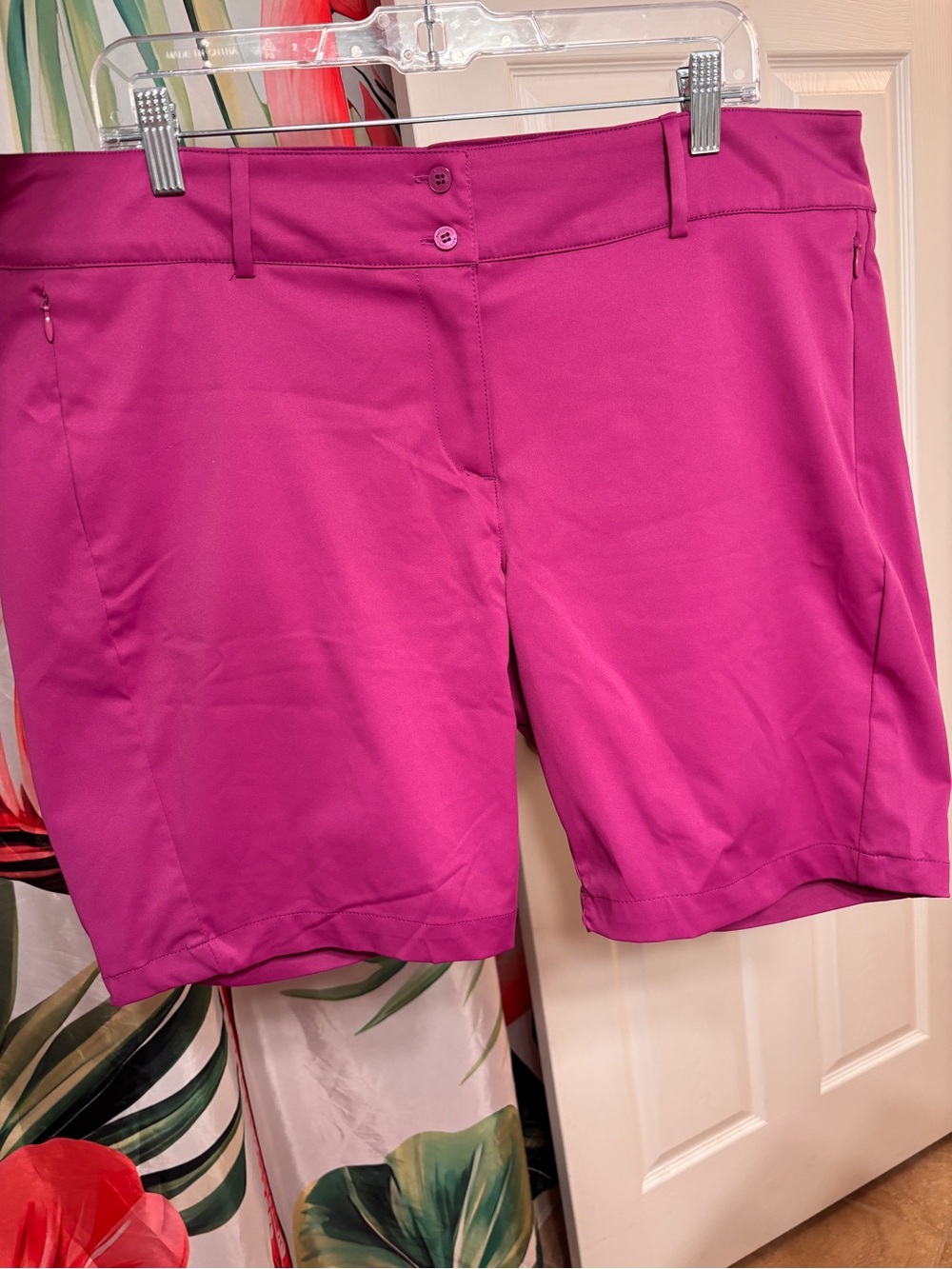 Antigua Women's Bright Magenta Bermuda/Golf Shorts Size 14